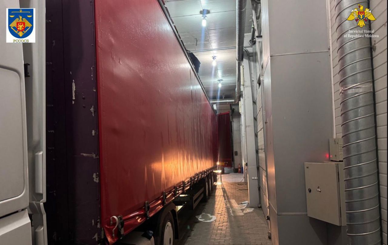 Дело о контрабанде миллиона сигарет: на скамье подсудимых — три человека 