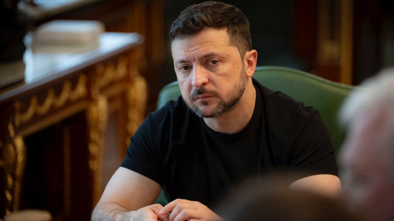 Zelensky seeks tougher sanctions after major Russian strikes