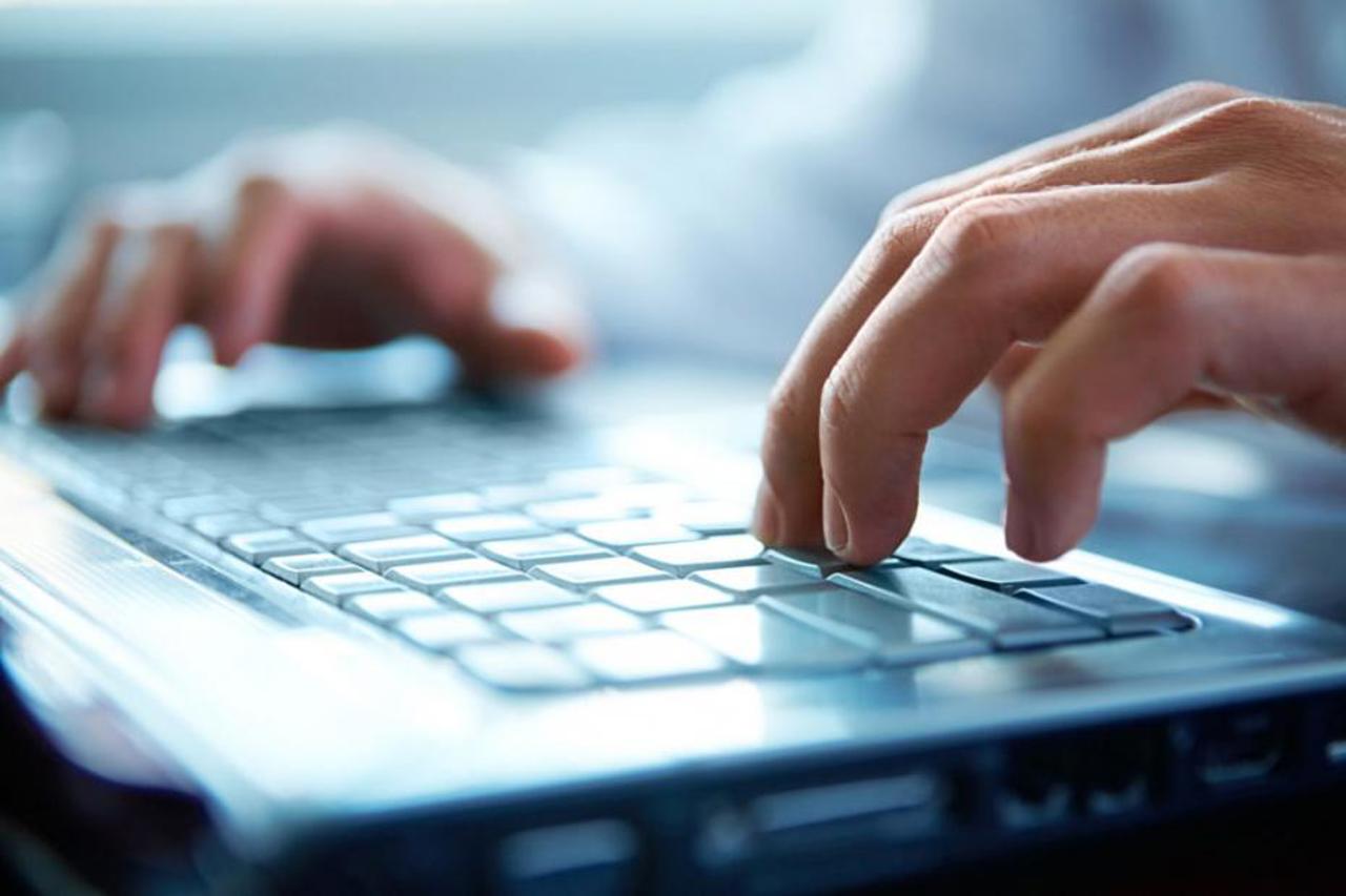 „Timpurile când transmiteam date fără explicații s-au finalizat”: Noi reguli privind protecția datelor, în R. Moldova