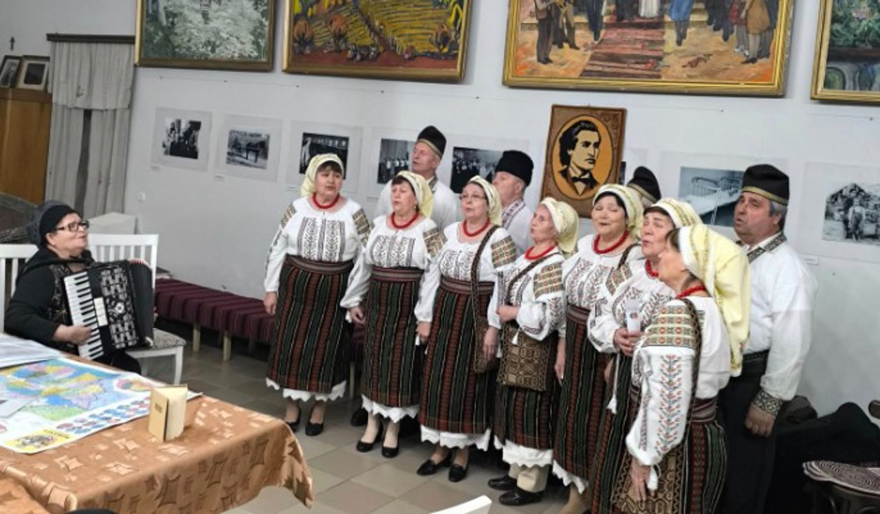 La Mereni, pasiunea pentru artă unește localnici de diferite vârste și profesii