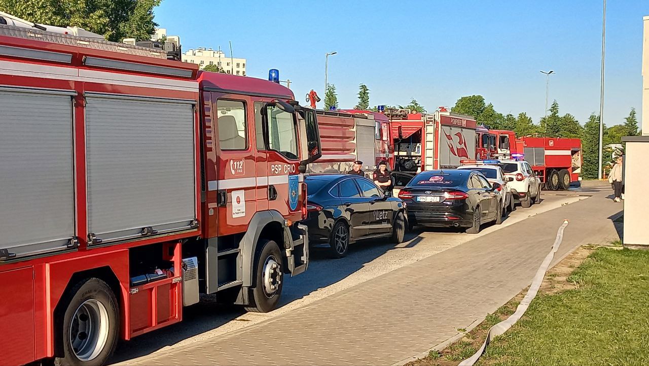 Incendiu în capitală: cinci echipaje de pompieri au intervenit la fața locului