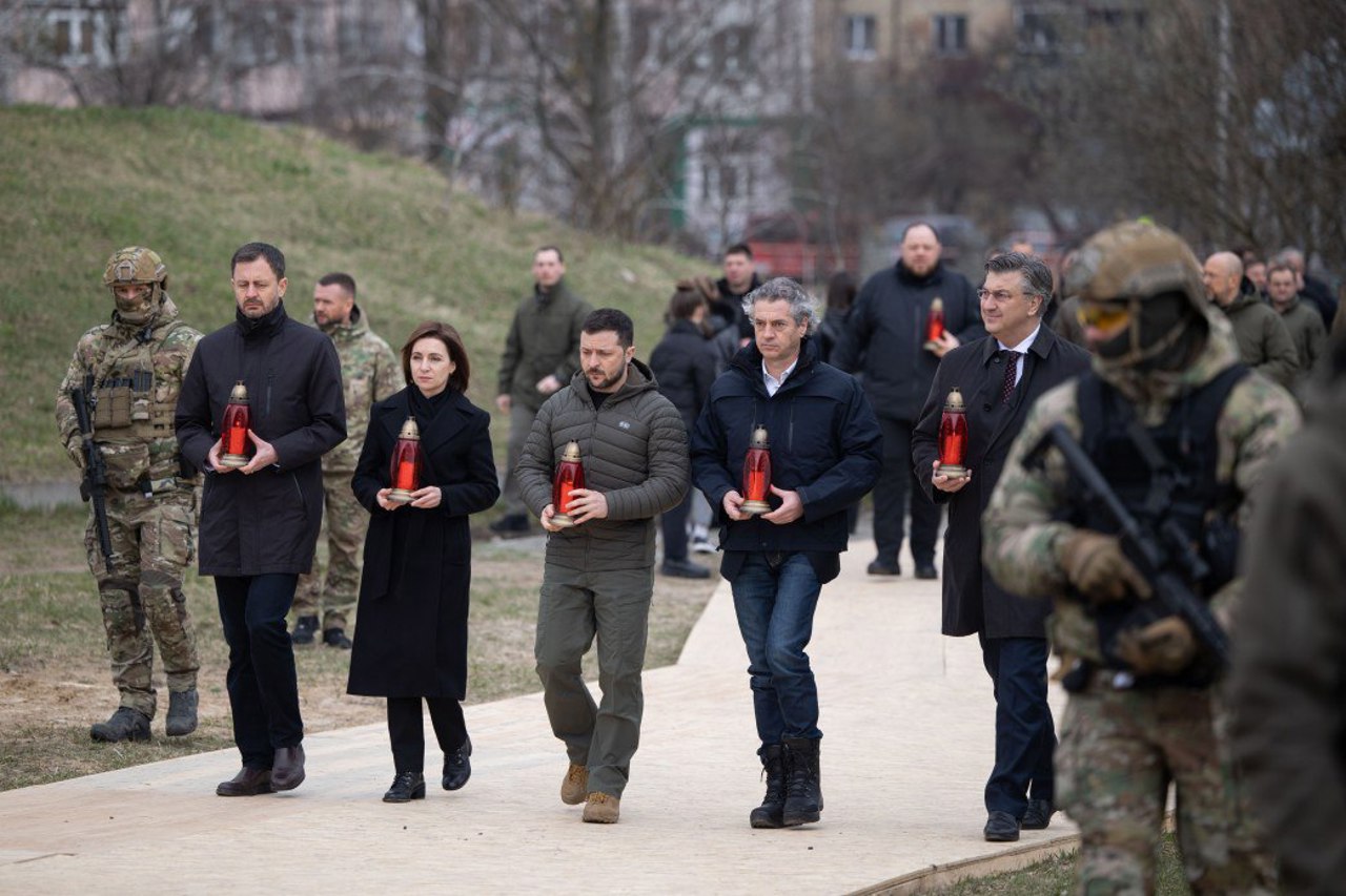 Maia Sandu, în vizită în Ucraina. Șefa statului a mers în orașul Bucea, simbolul atrocităților ruse