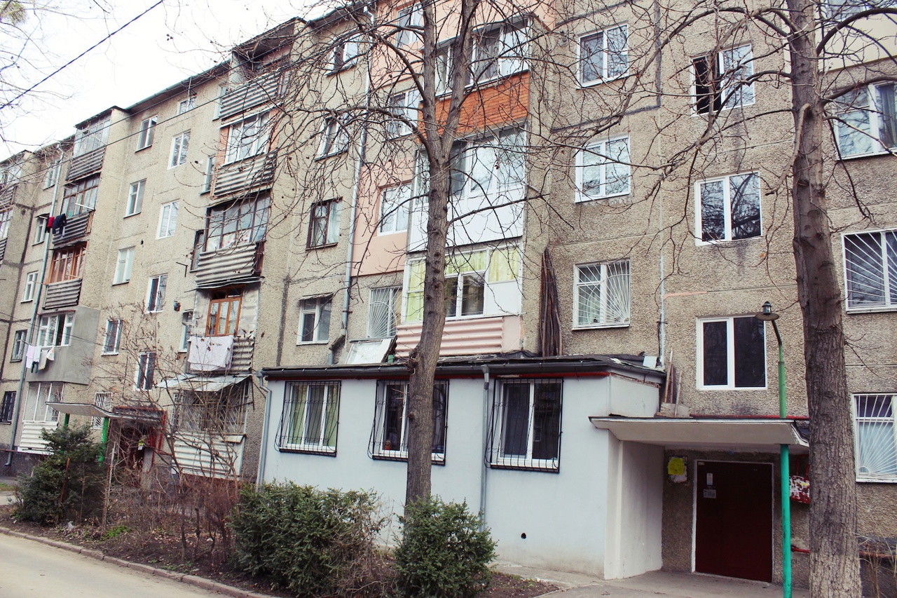 Primăria Chișinău atenționează: Falși asistenți sociali induc în eroare în special vârstnicii pentru a obține bani 