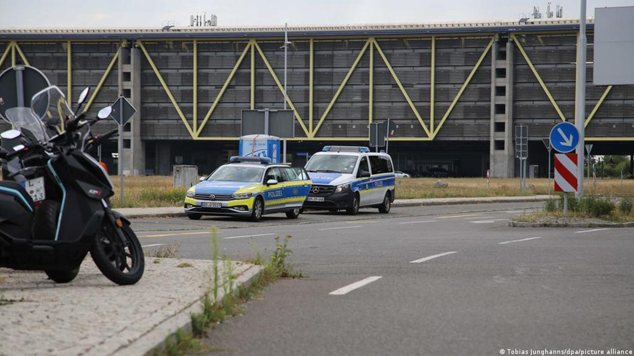 Alertă de securitate la aeroportul Leipzig: O dronă suspectă, găsită în apropierea unui avion de marfă ucrainean