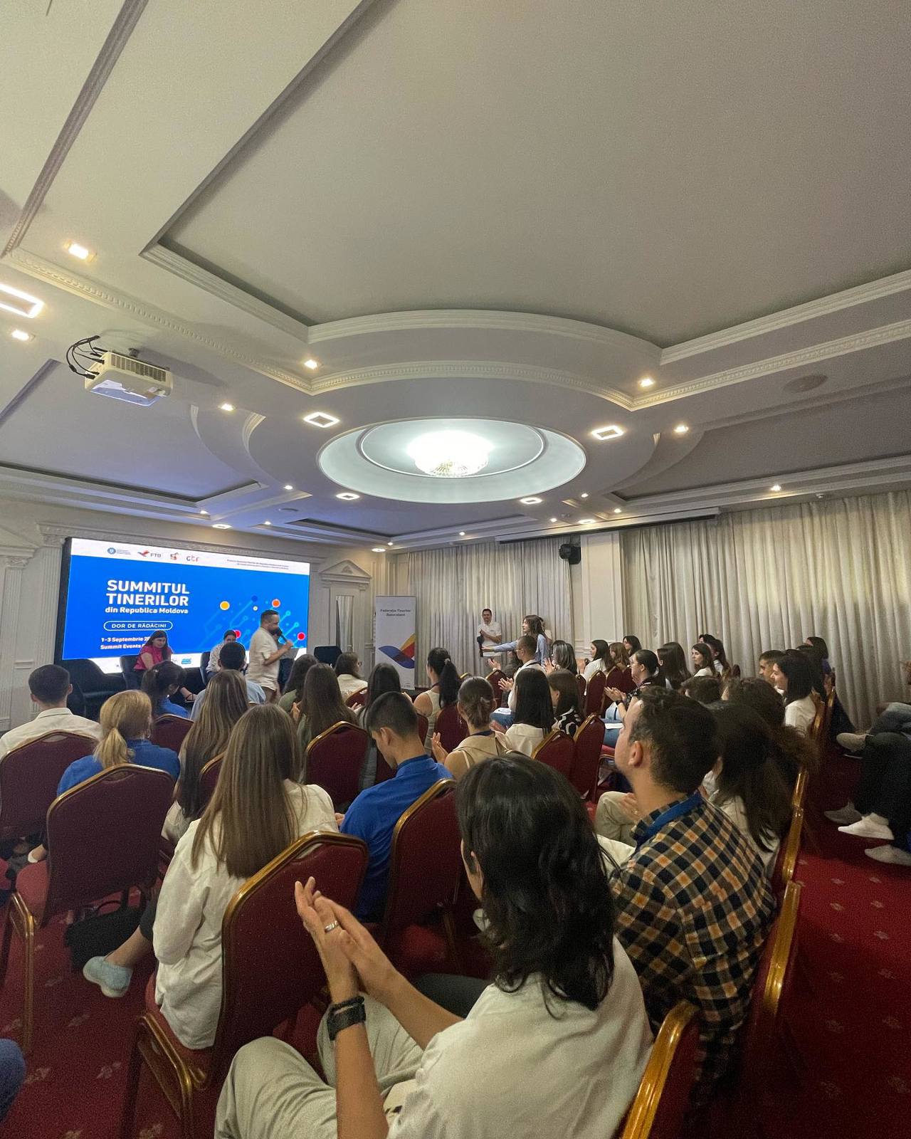 Moldova youth summit focuses on encouraging students to return home