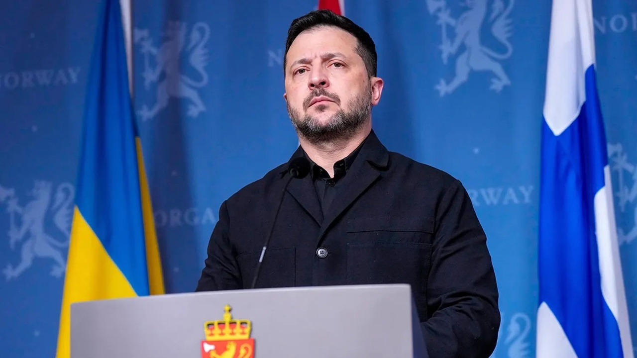 Zelenski, gata să accepte oprirea războiului pe actuala linie a frontului: „Este o soluție realistă”