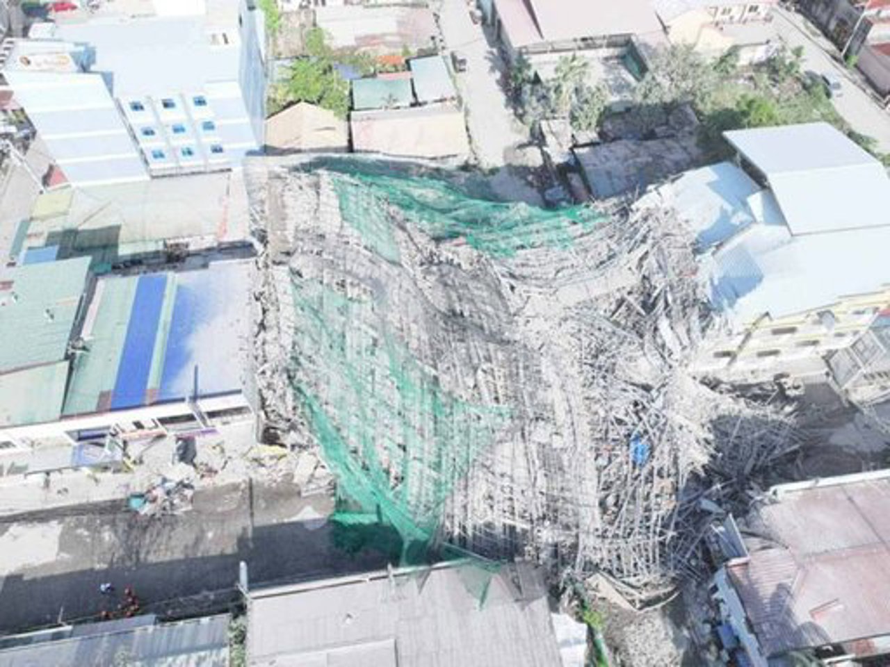 Filipine: O clădire în construcție s-a prăbușit, 19 persoane sunt date dispărute