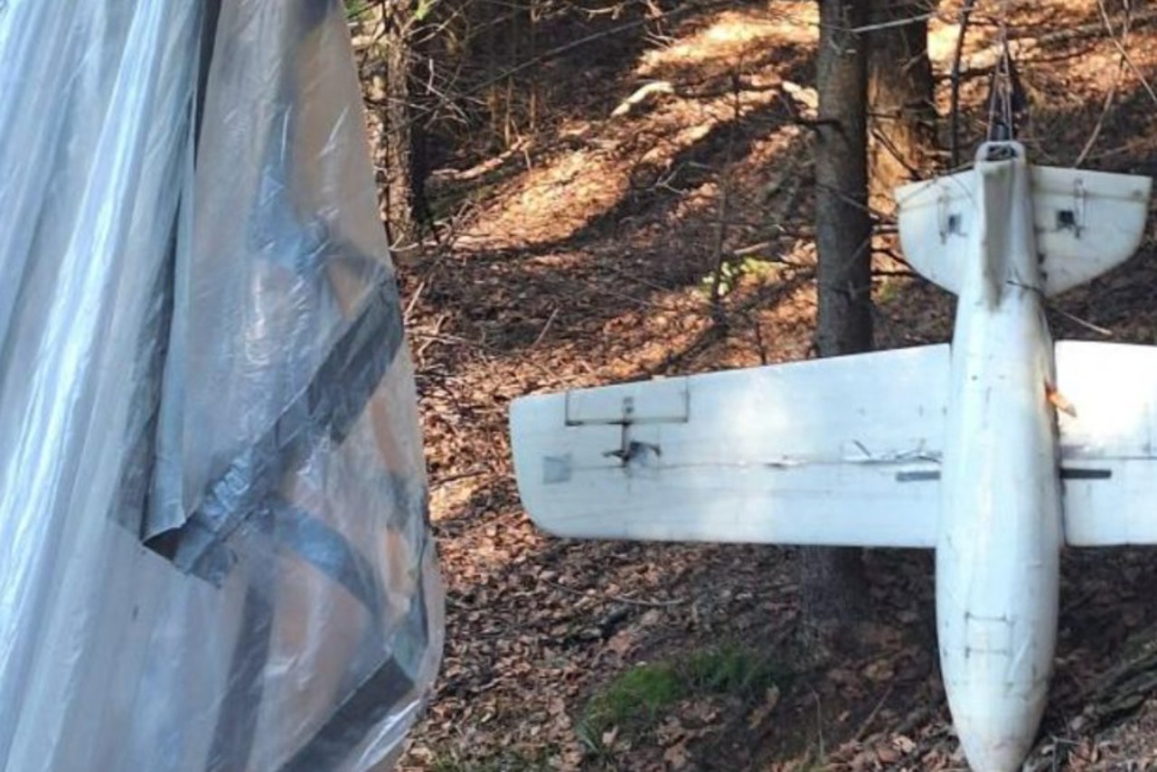 Drone with parachute found crashed in Argeș county forest