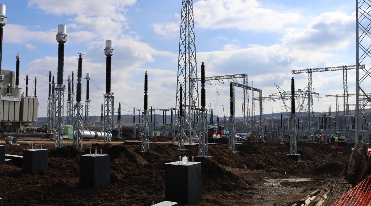 Delegație UE, pe șantierul liniei electrice Vulcănești-Chișinău: La ce etapă au ajuns lucrările