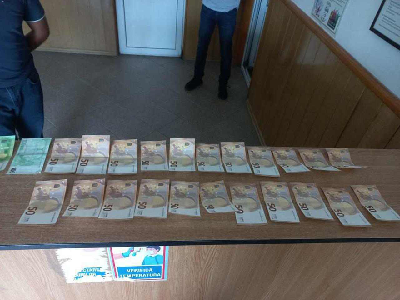 Un polițist din cadrul IP Edineț, prins luând mită 1500 de euro 