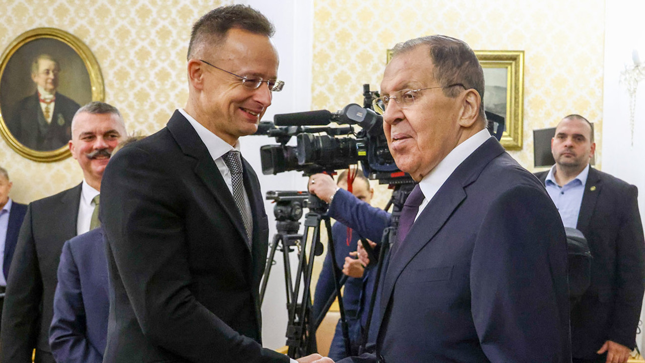 Scurgeri de convorbiri: Ministrul ungar de Externe ar fi acționat în interesul Kremlinului 