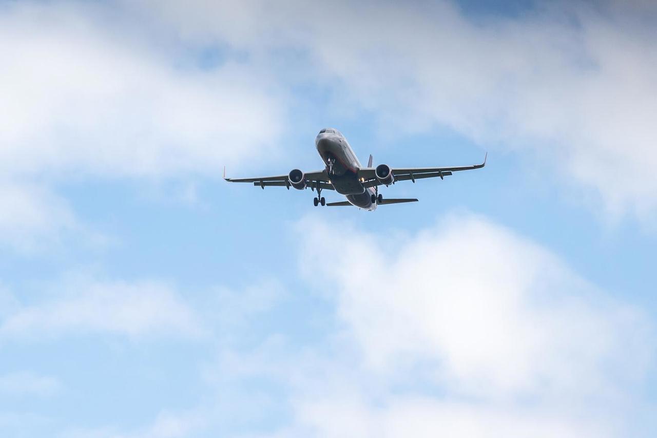 Международные авиакомпании отменяют рейсы на Кубу из-за отсуствия гарантий в дозаправке самолетов