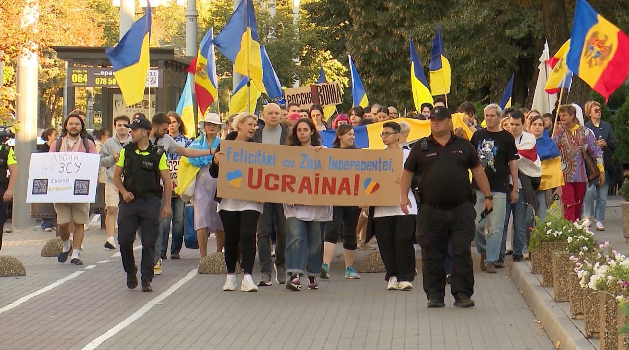 Ziua Independenței Ucrainei a fost marcată și la Chișinău, printr-un marș al solidarității