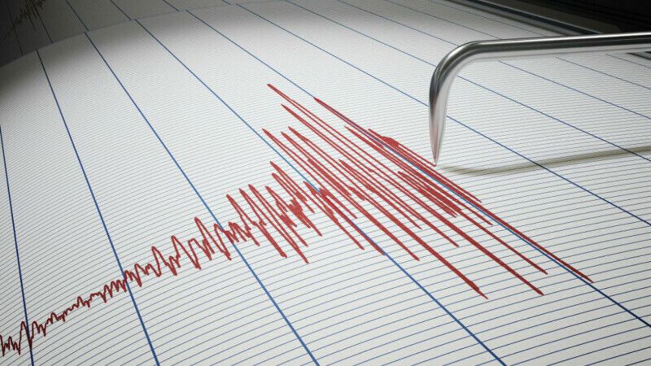 Strong earthquake in Turkey: People jumped from the balcony in fear