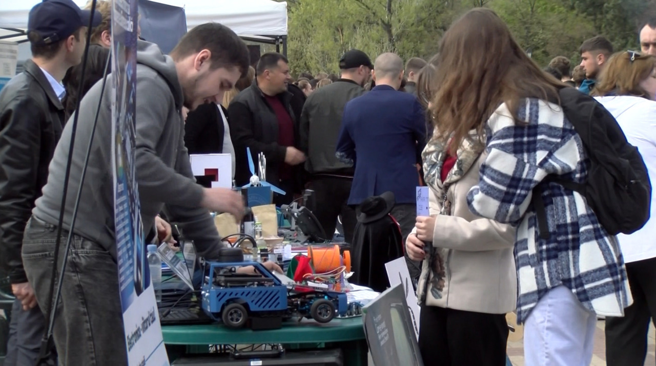 Soroca education fair. Students explore university offers in Moldova