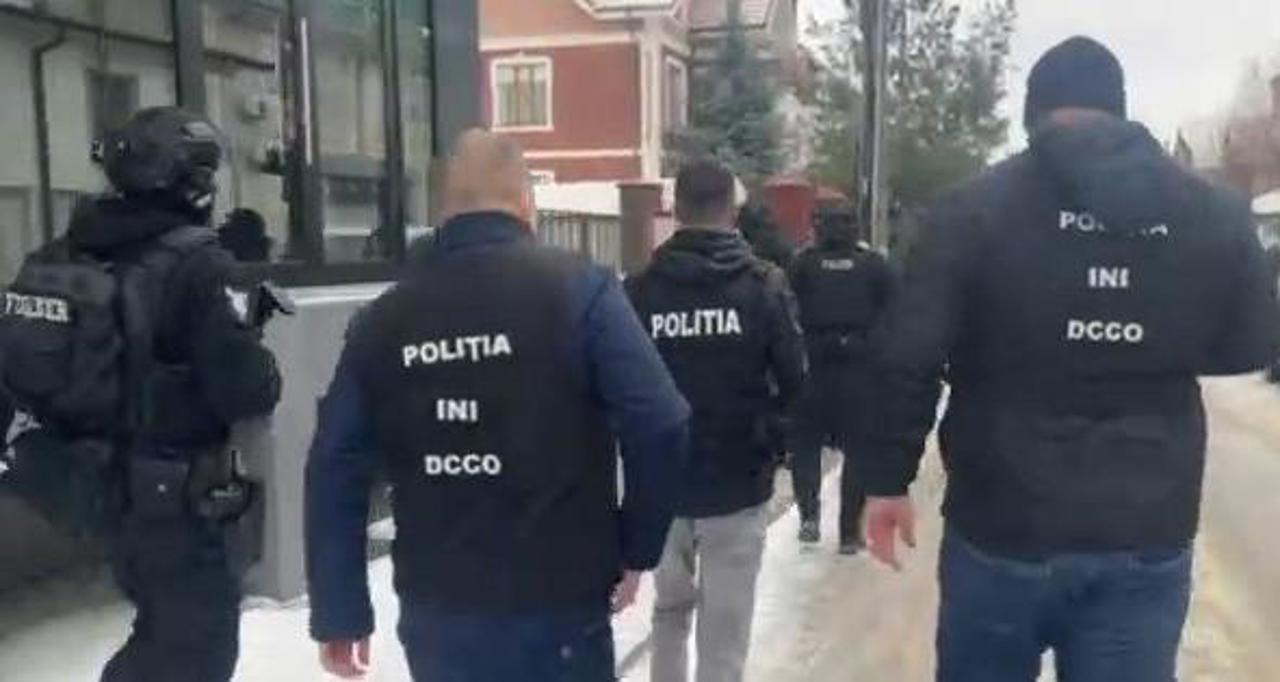 Searches at call centers in Moldova and Romania, involved in fraud: 26 people accused
