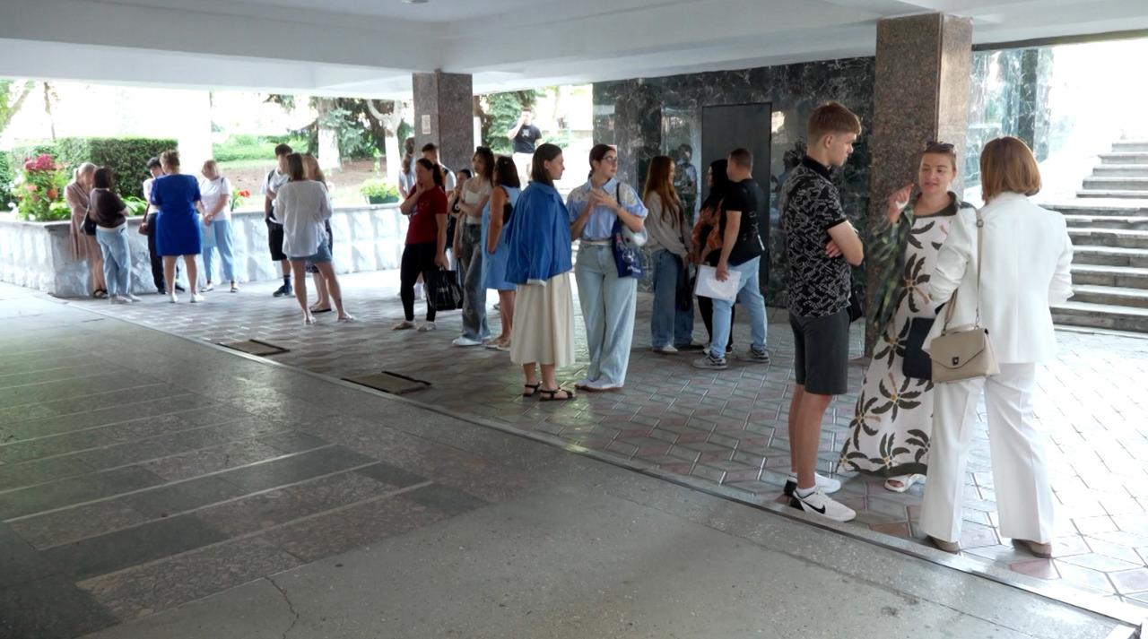 Universitățile din R. Moldova au dat startul admiterii. Peste 9.000 de locuri sunt finanțate de la buget