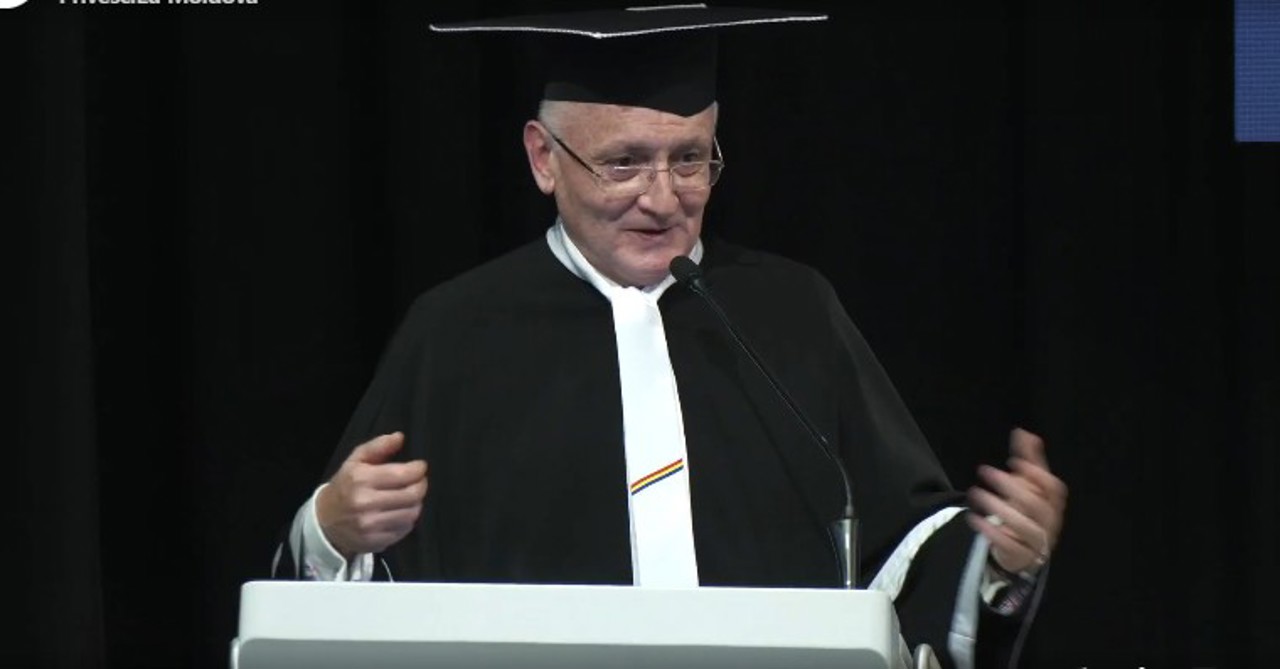 Titlul onorific „Doctor Honoris Causa”, conferit la Chișinău profesorului român Sorin-Mihai Cîmpeanu