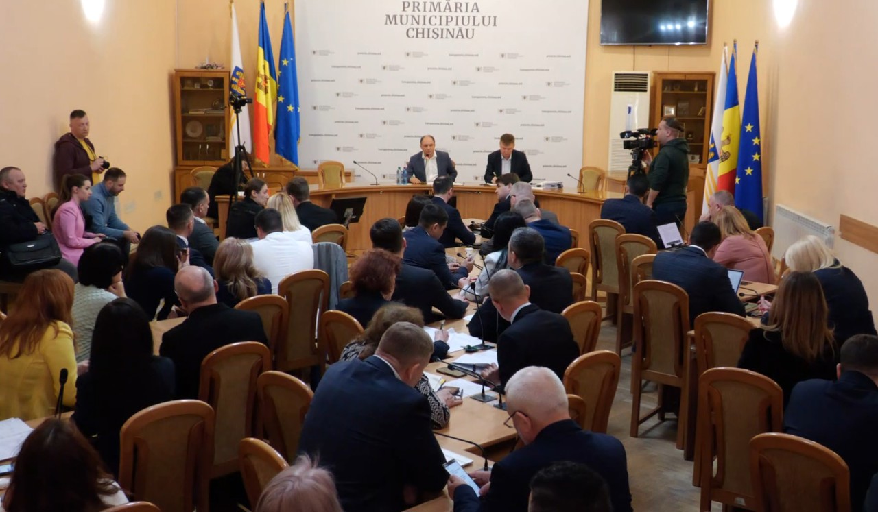 Numirea celor doi viceprimari ai capitalei a blocat din nou ședința CMC