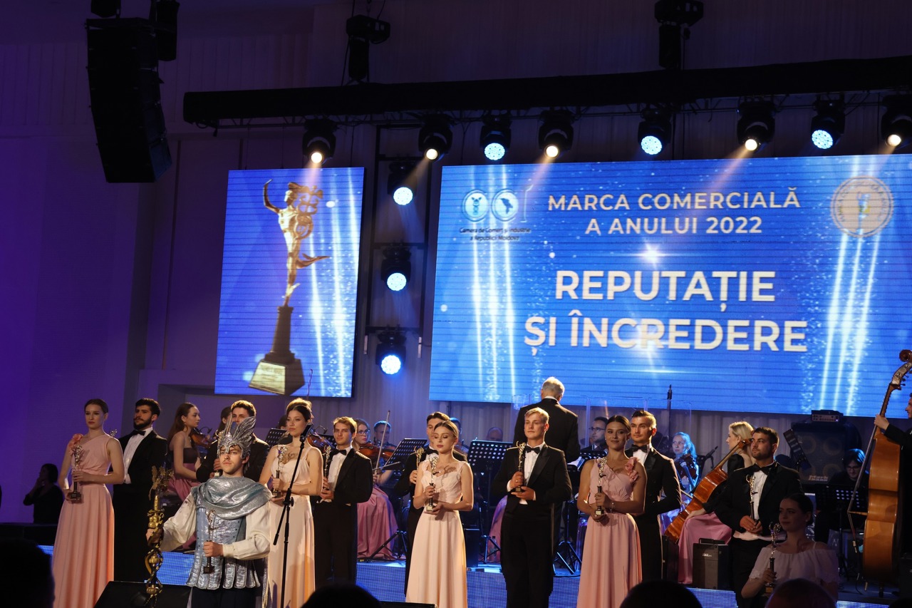 „Marca comercială a anului 2022”: Cei mai buni antreprenori din Republica Moldova au fost premiați