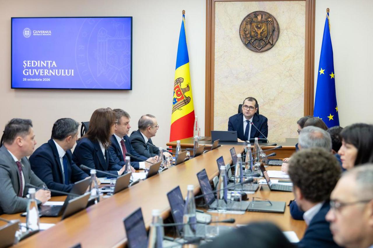 „O decizie grea, o decizie la limită”. Guvernul susține prelungirea licențierii importurilor de cereale