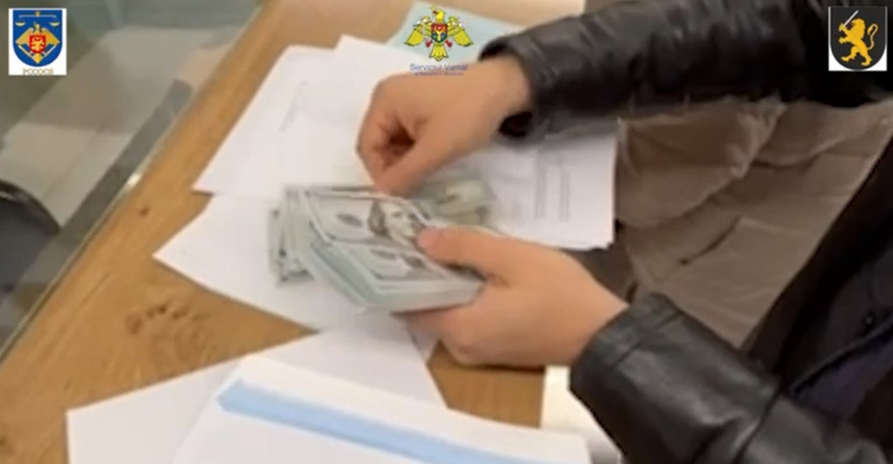 Moldova Busts Money Smuggling Ring from Moscow 