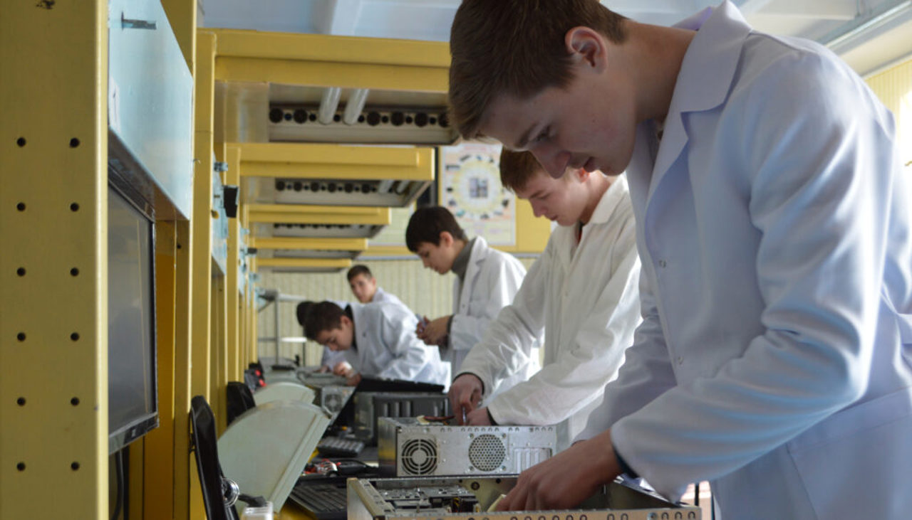 Final round: 1,000 places available at Moldovan colleges