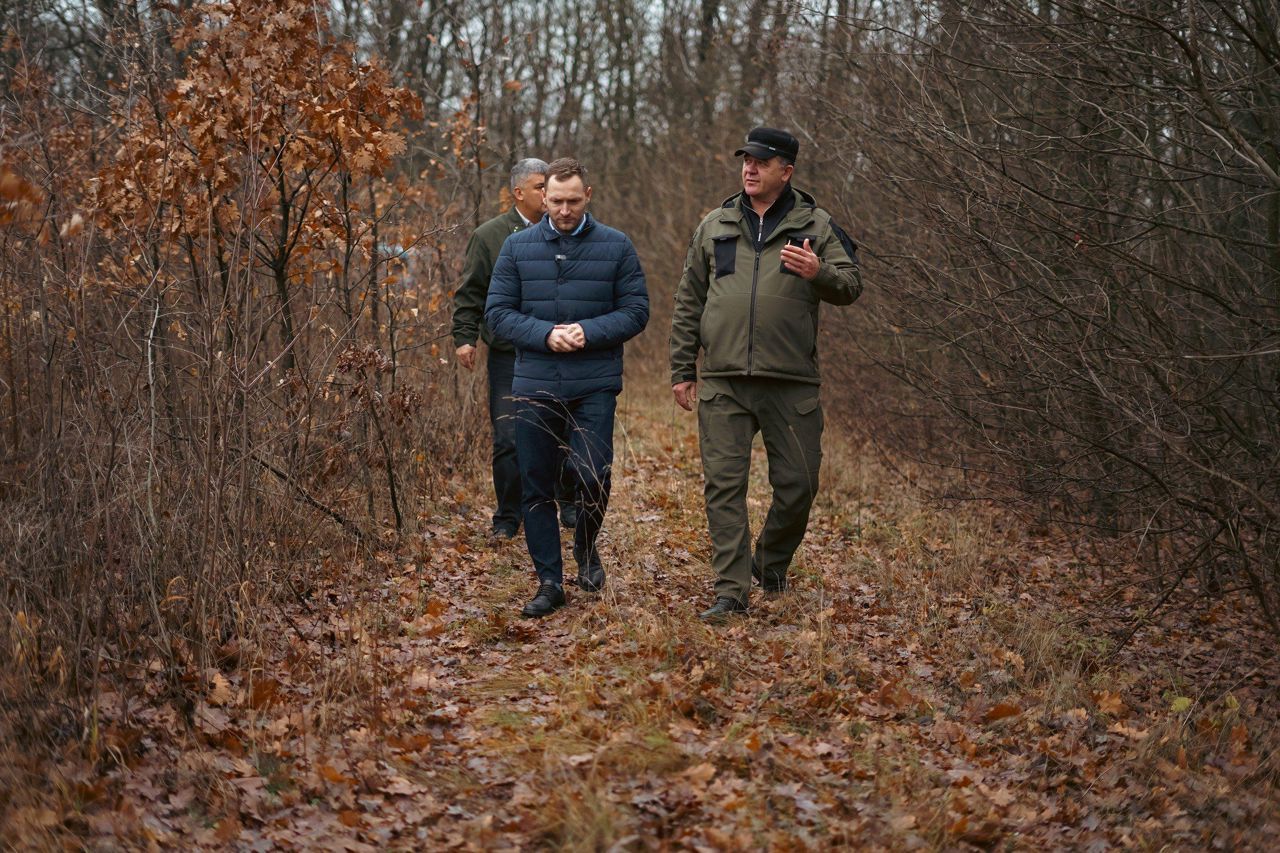 Ministrul Mediului: „Stocurile de lemn sunt suficiente pentru iarnă” 