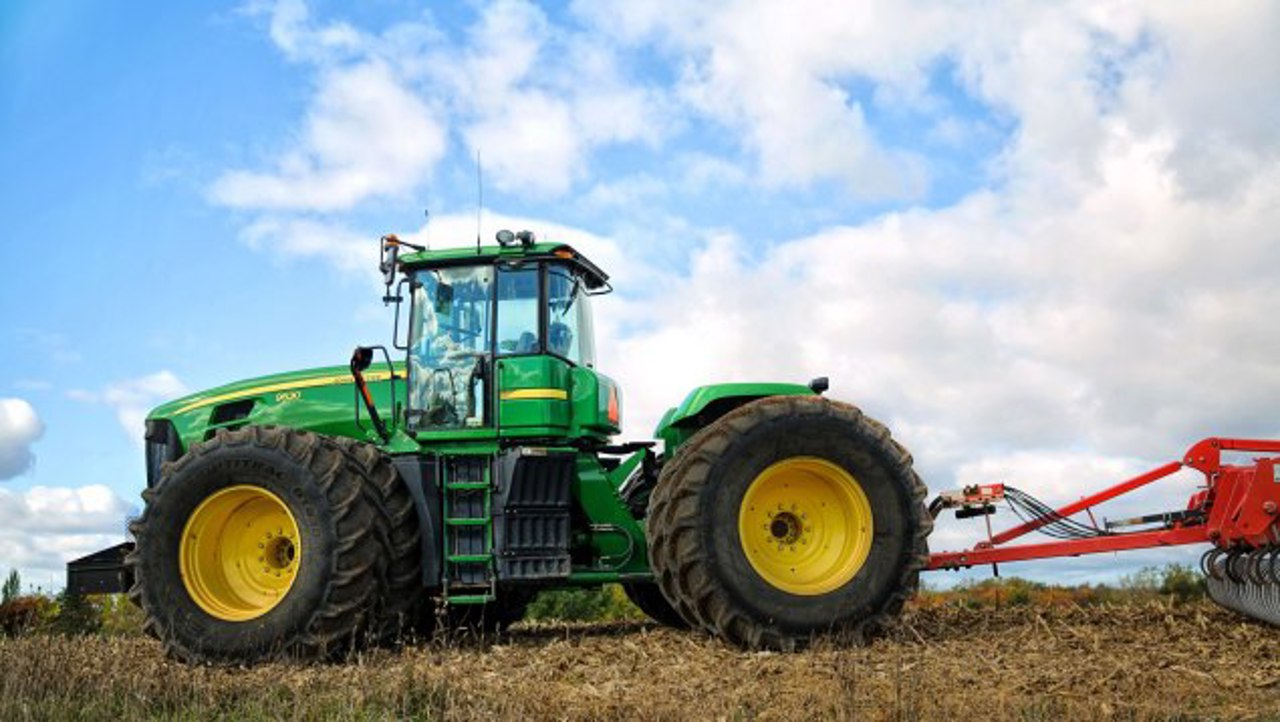 A cerut 1.200 de euro pentru un permis de tractorist: Un bărbat din Hâncești, condamnat la trei ani de închisoare