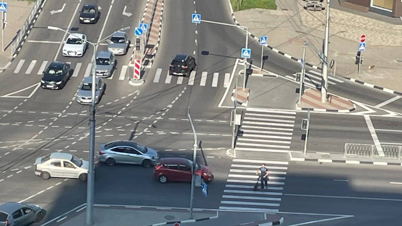 В Белгороде и области начались проблемы с электричеством. Местные власти заявили о "внешнем воздействие на энергообъект"