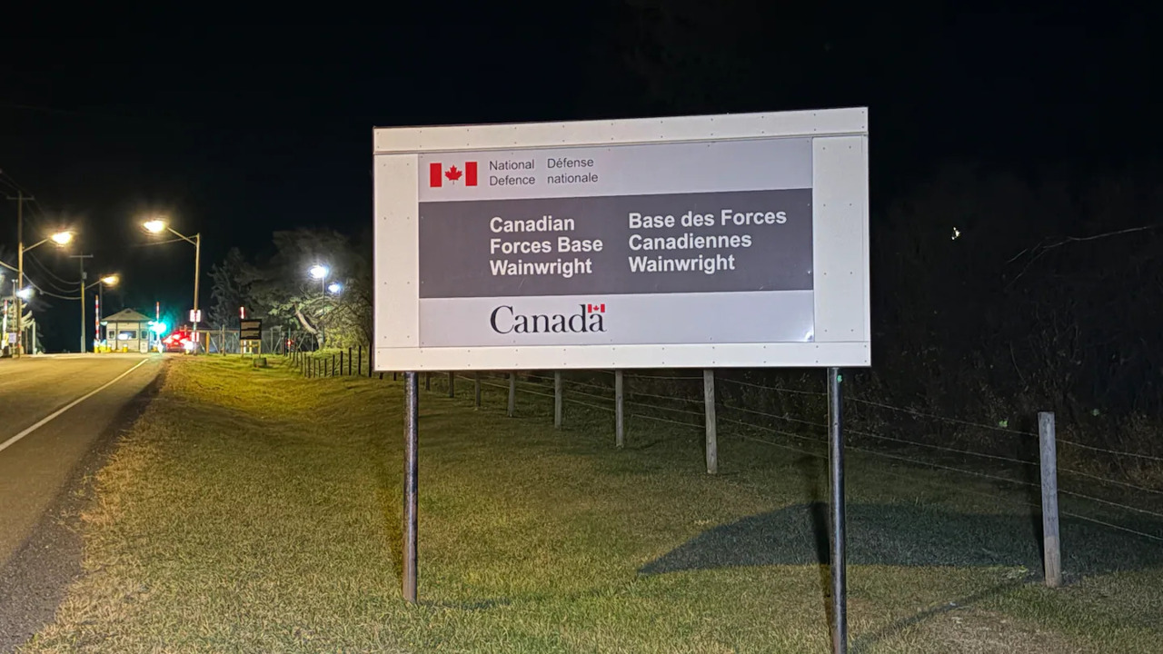 Incendiu devastator la una dintre cele mai aglomerate baze militare din Canada. Mai multe persoane au fost ucise