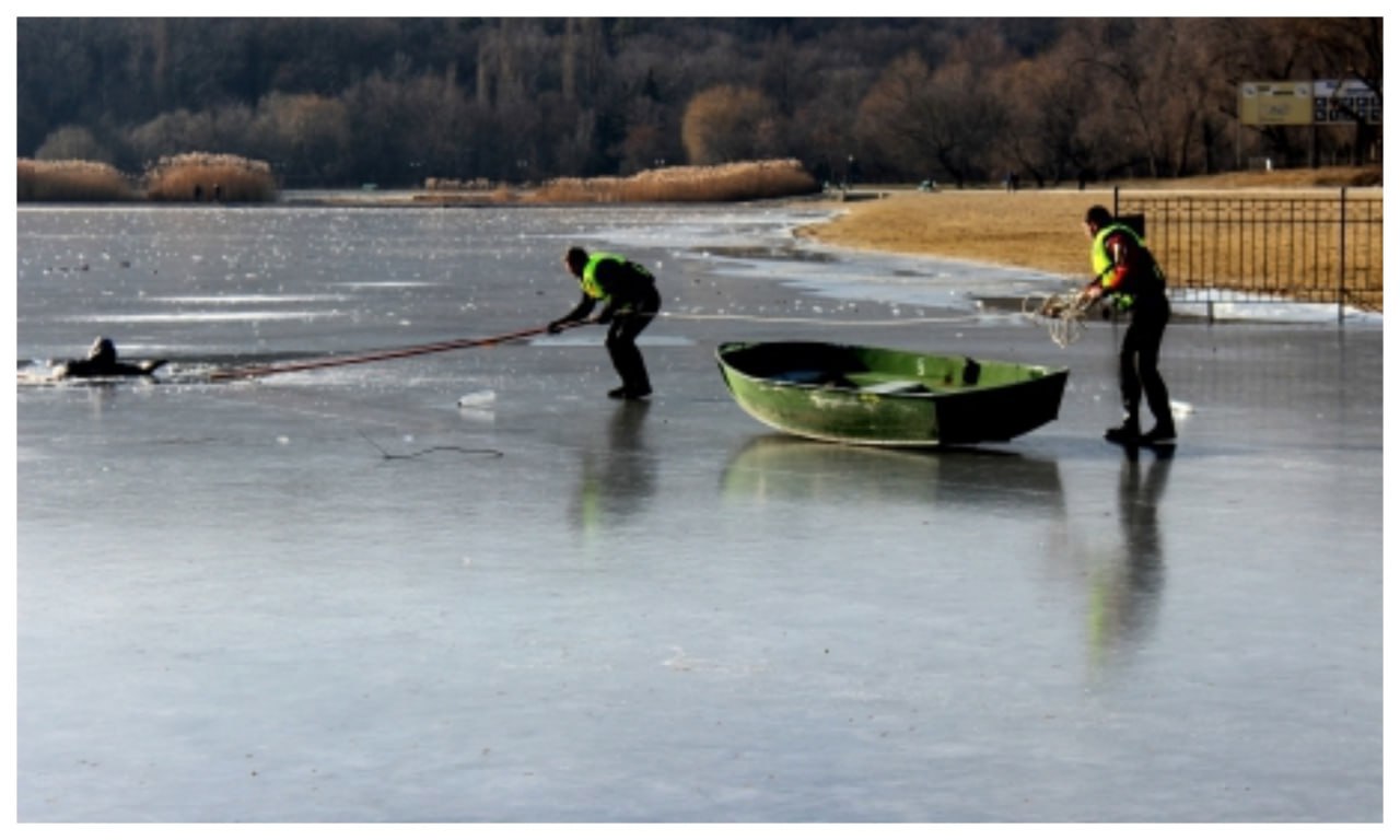 Tragedy in Chisinau.  A 14-year-old boy drowned under the ice of the pond "La Izvor"