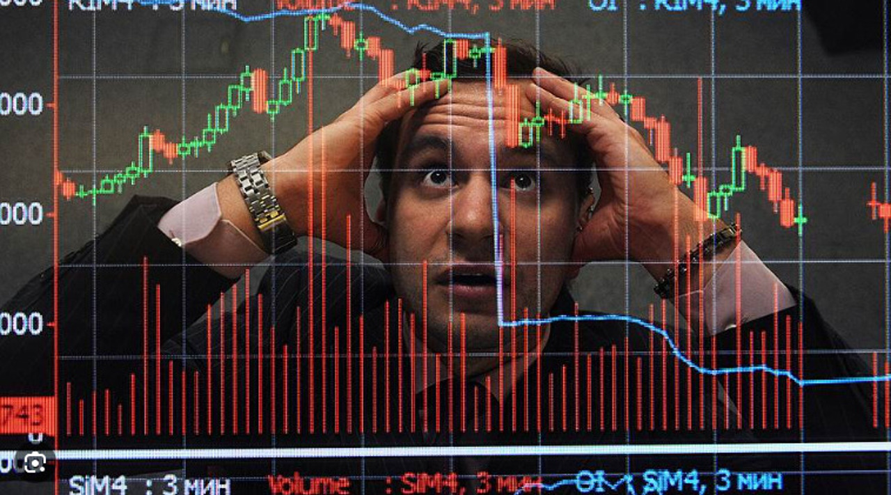 Russian stocks suffer largest intraday plunge since 2022