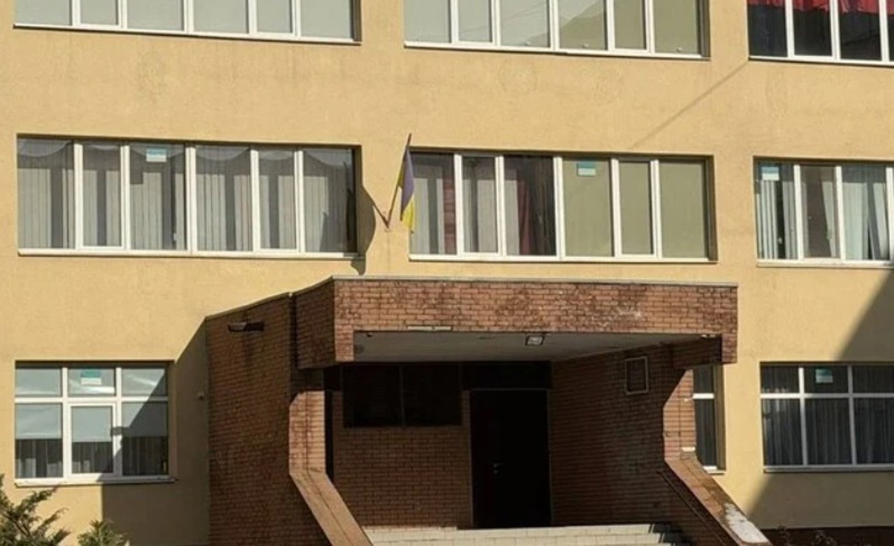 В лицее Днепра произошел взрыв во время демонстрации боеприпасов