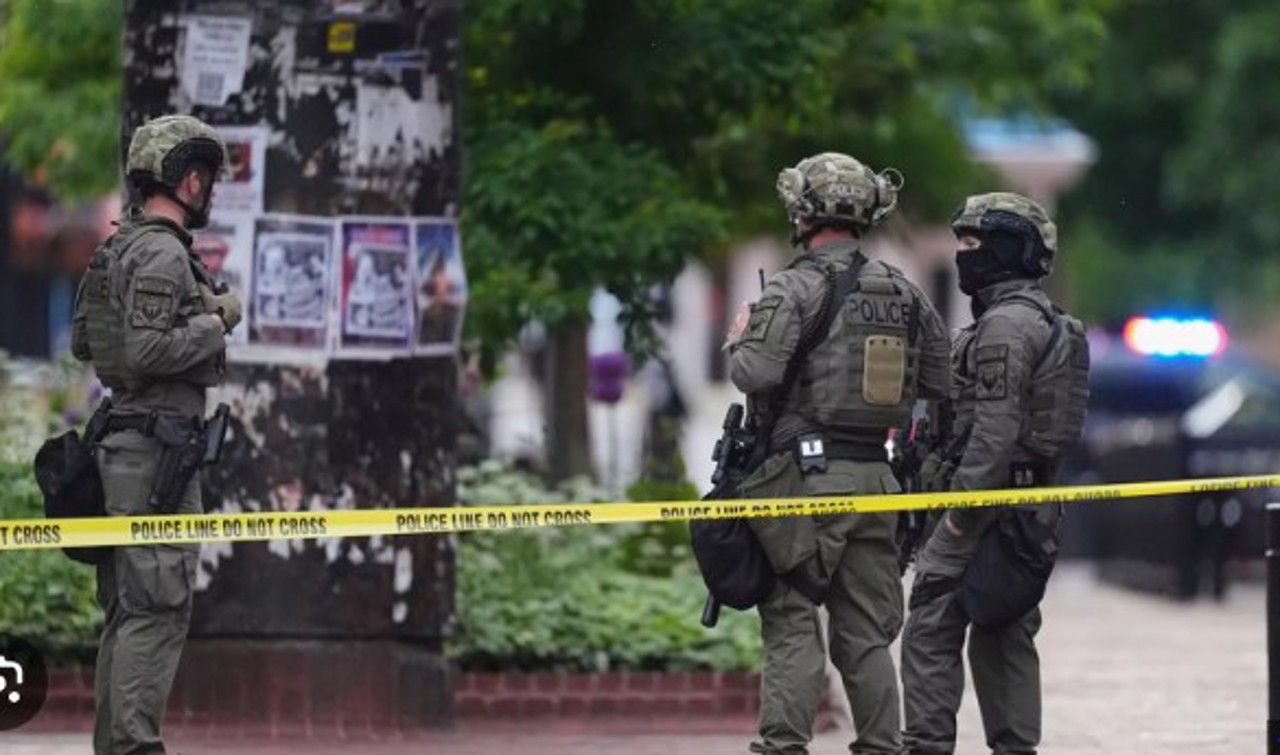 Атака на участников шествия в поддержку израильских заложников: шесть человек пострадали