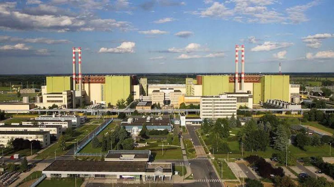 Pentru prima dată în 44 de ani: Ungaria a oprit centrala nucleară Paks, pe fondul scăderii nivelului Dunării 