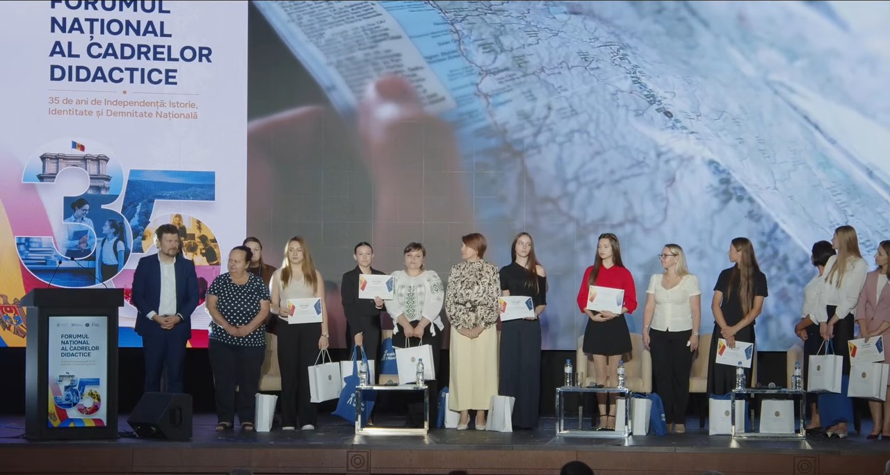 Elevii din Edineț au obținut Marele Premiu la concursul republican „Noi suntem Europa”