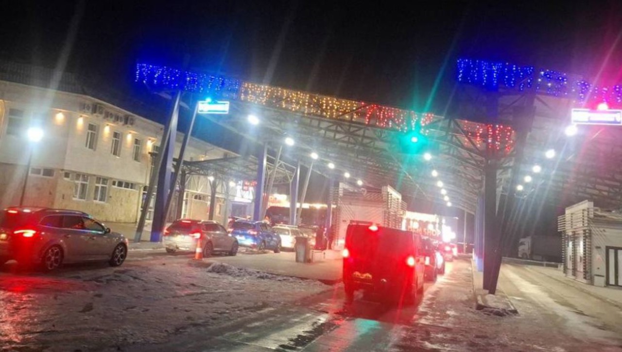 Traficul continuă să fie intens la punctul de trecere Leușeni. Se trece fără dificultăți la vama Sculeni 