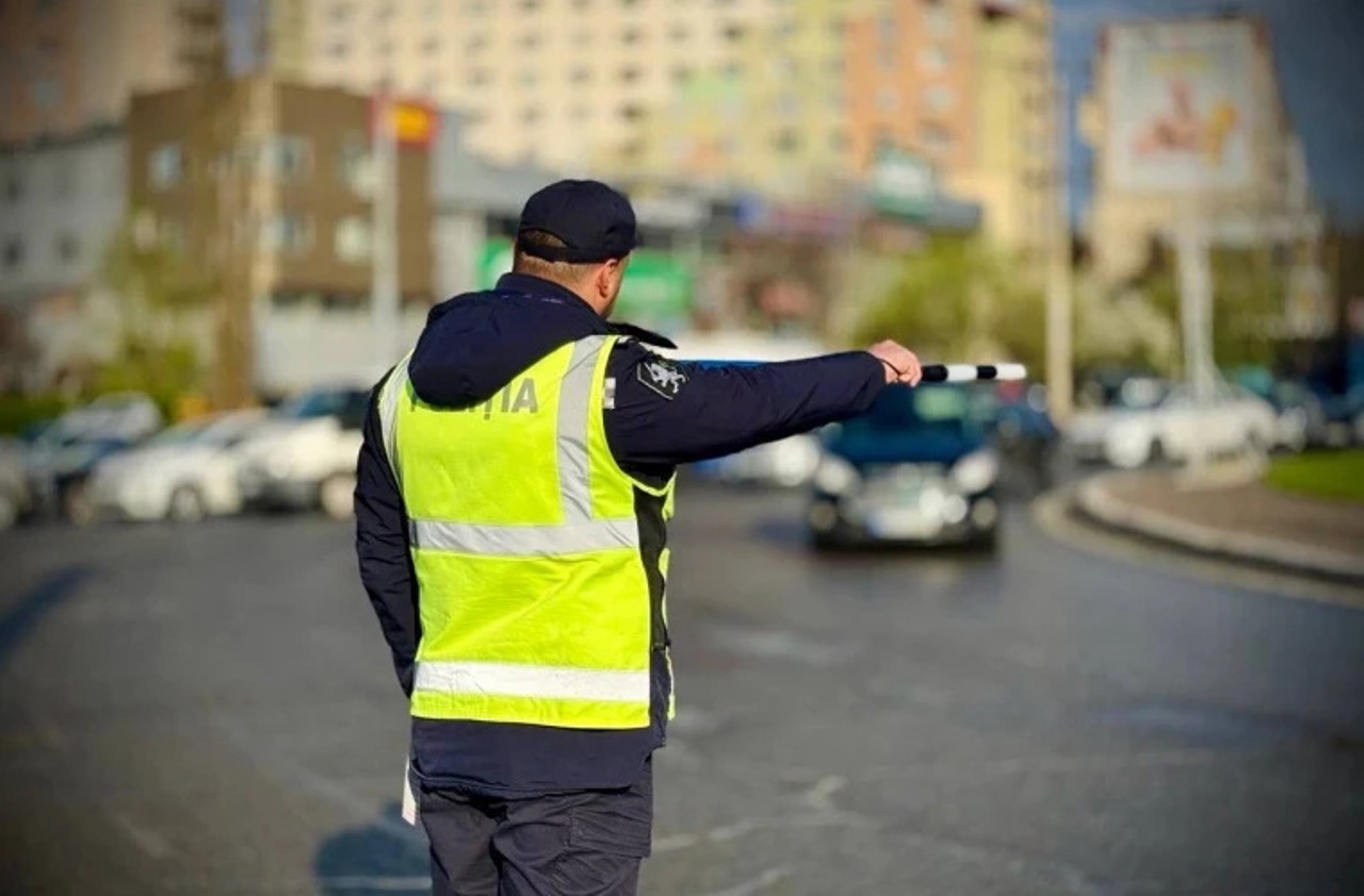 A provocat două accidente și a refuzat testarea alcoolscopică: Șoferul, condamnat la trei ani de închisoare 