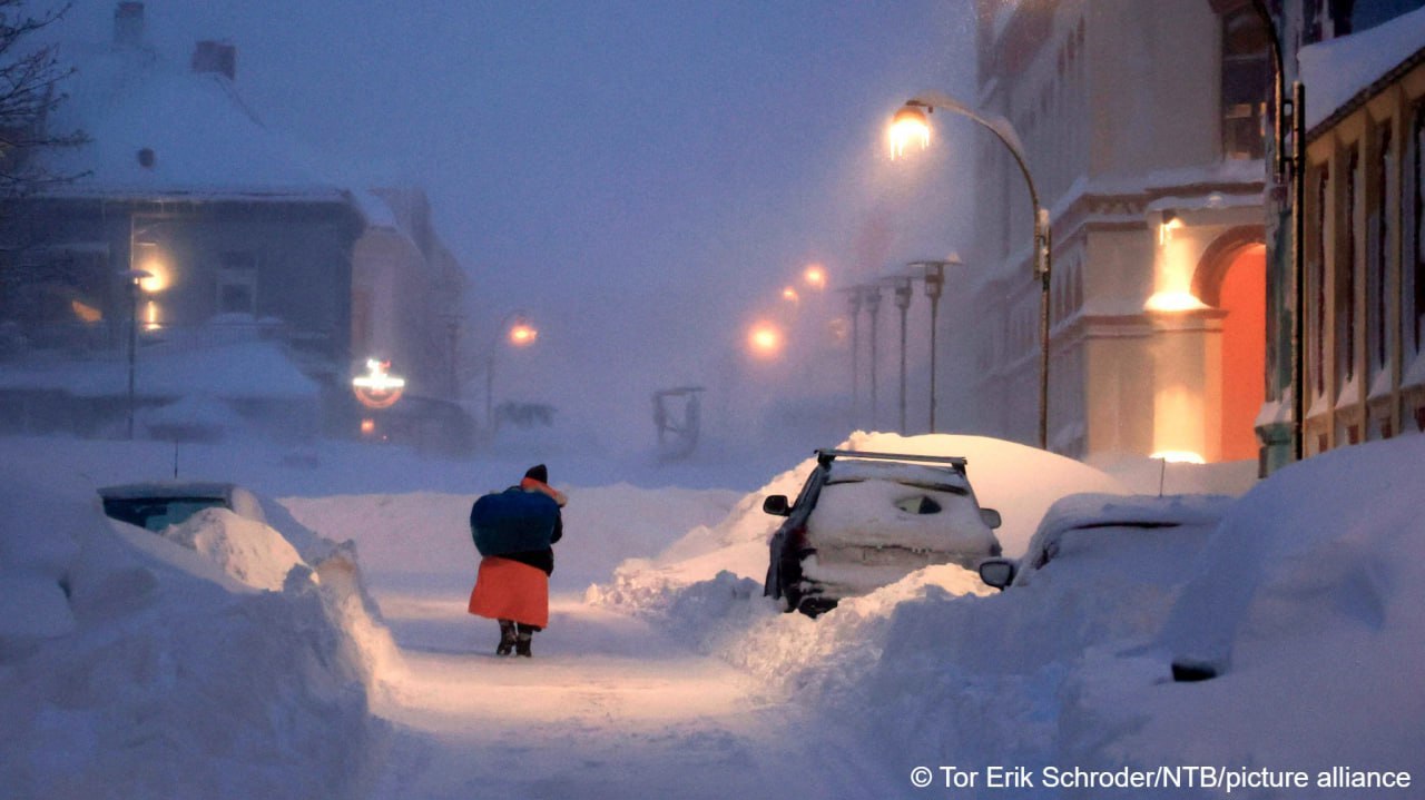 Шторм в Скандинавии: тысячи жителей без электричества, есть погибшие