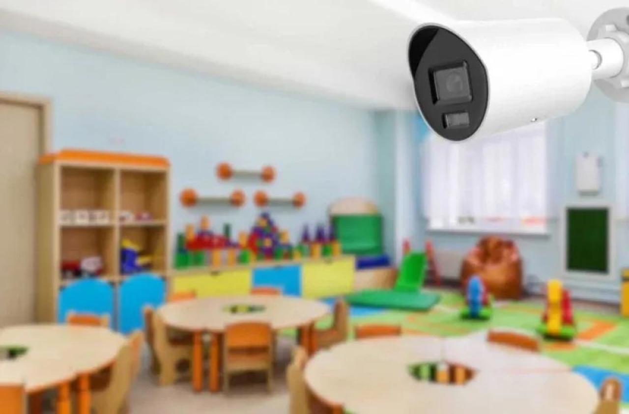 Supraveghere video în grădinițe: Riscurile semnalate de experți
