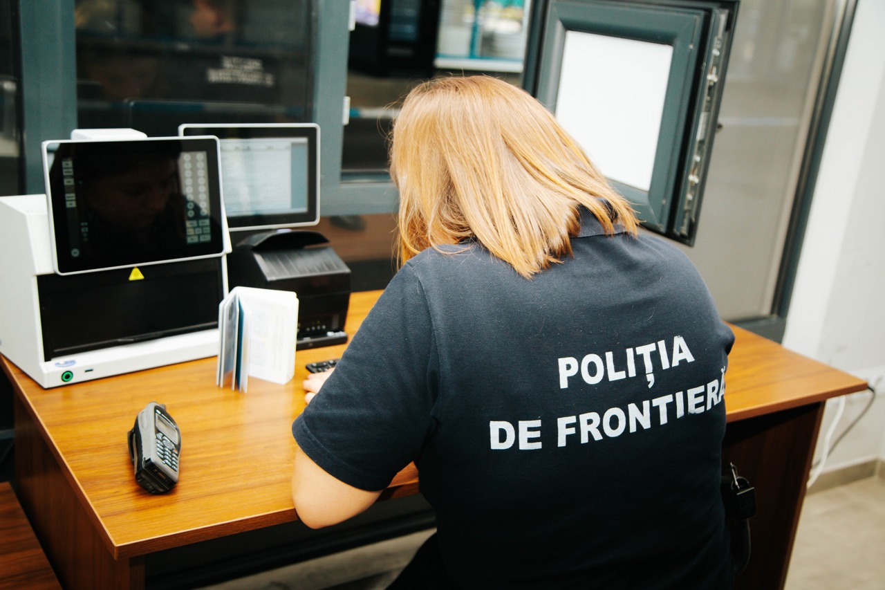 În ce condiții pot intra cetățenii străini în Republica Moldova și când le poate fi refuzat accesul. Precizările Poliției de Frontieră