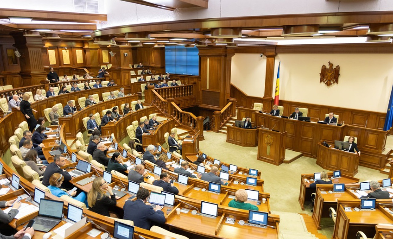 Aprobat în Parlament. Stare de urgență pe întreg teritoriul Republicii Moldova pe o perioadă de 60 de zile