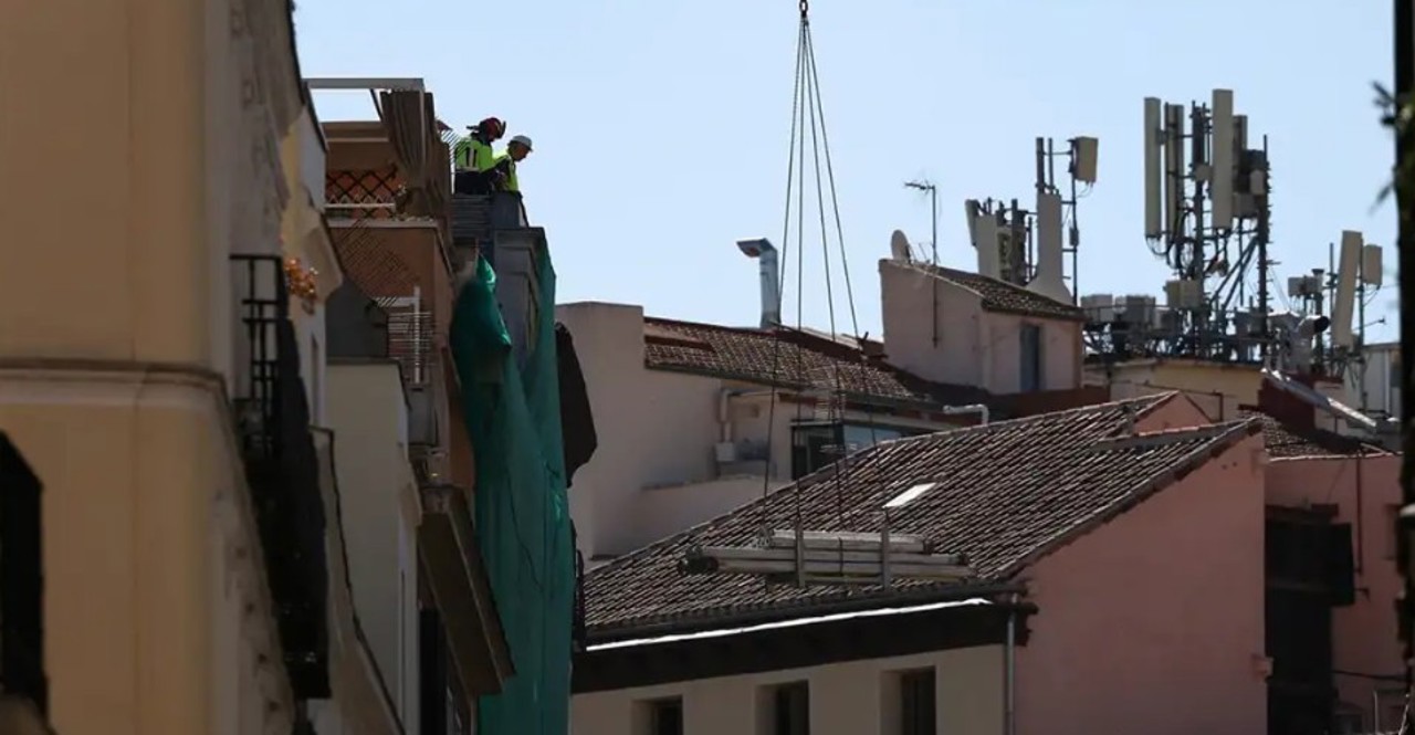 O clădire din Madrid s-a prăbușit în timpul unor lucrări de reparație. Sunt victime și persoane dispărute 
