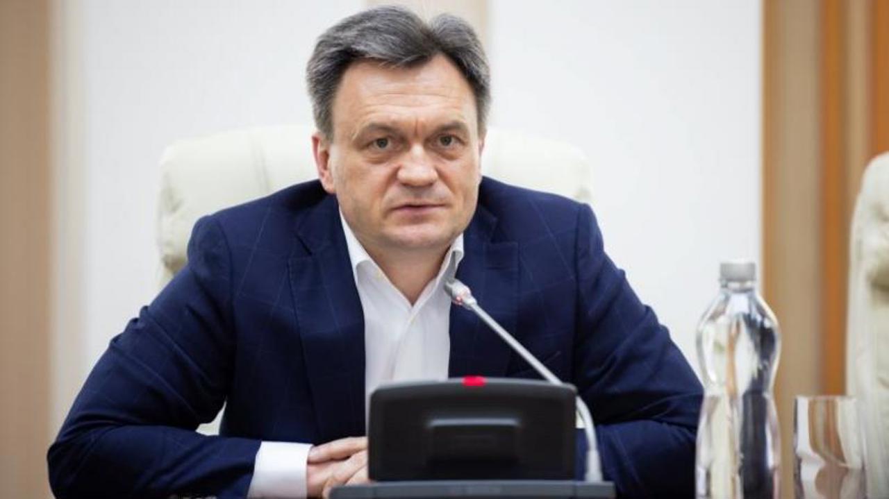 Premierul Dorin Recean a condamnat folosirea oamenilor în etate pentru introducerea banilor din Rusia de către gruparea Șor