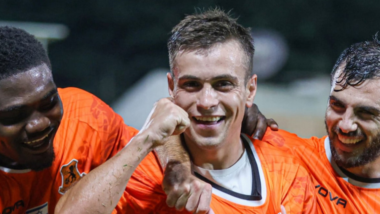 Un alt fotbalist moldovean, Victor Stînă, a marcat și el primul său gol în noul an 