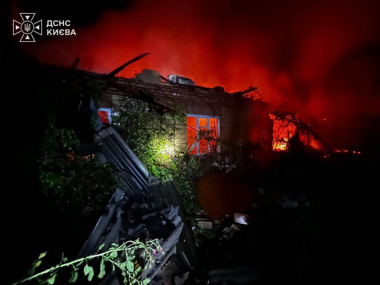 Atac masiv asupra Kievului: Doi morți și patru răniți, după o noapte de bombardamente