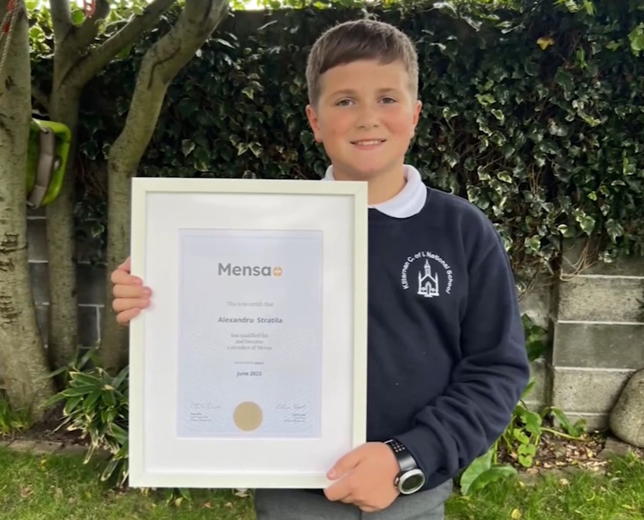 Bunicul celui mai deștept băiețel de pe planetă locuiește în raionul Basarabeasca și e șofer: „Sunt mândru de nepoțelul meu”