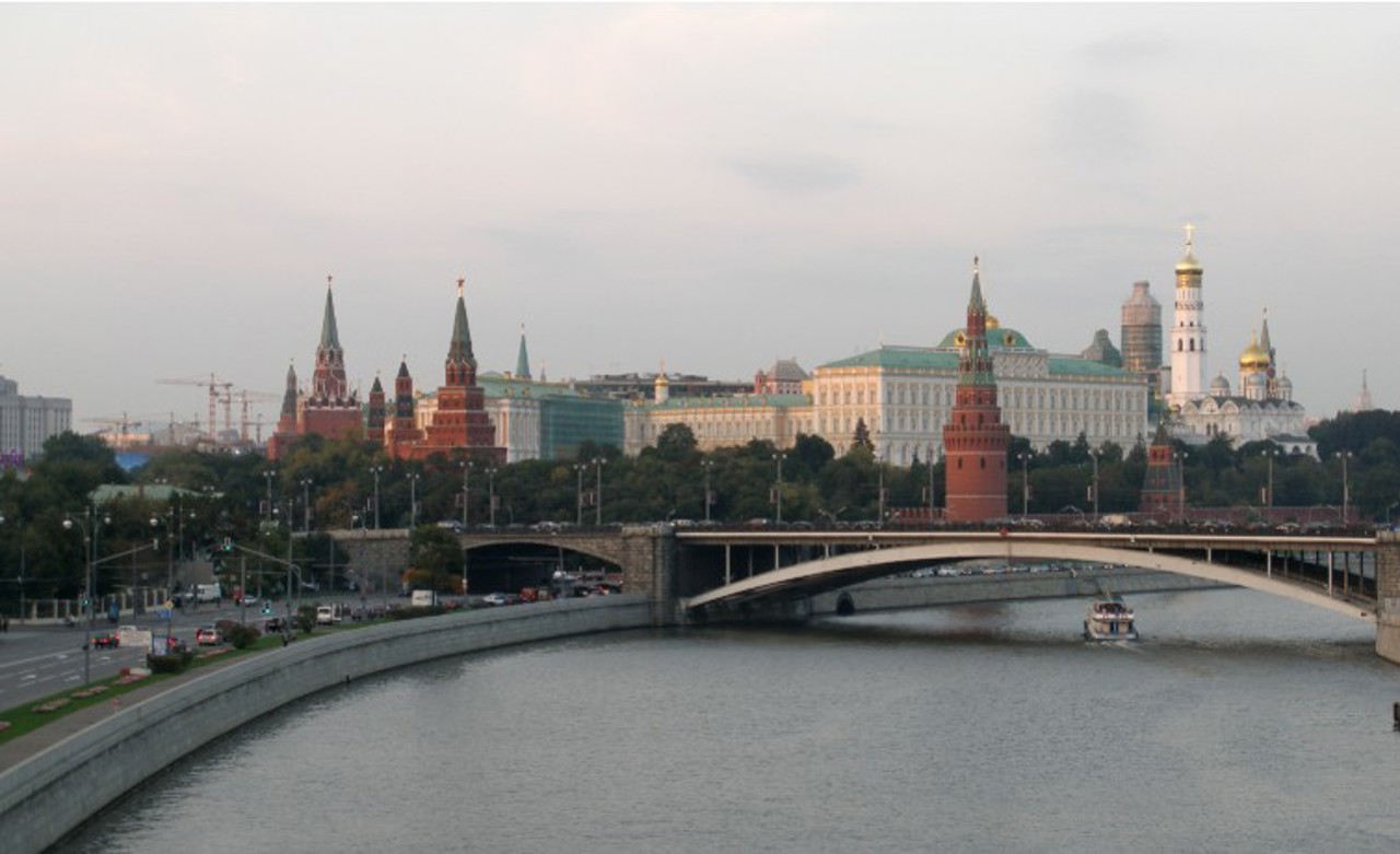 Rusia, sub presiunea cheltuielilor de război, se pregătește pentru măsuri de austeritate și creșteri de impozite