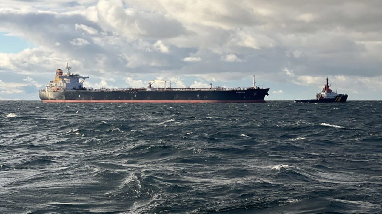 Rusia își majorează veniturile din exportul de petrol la cel mai înalt nivel din 2022 